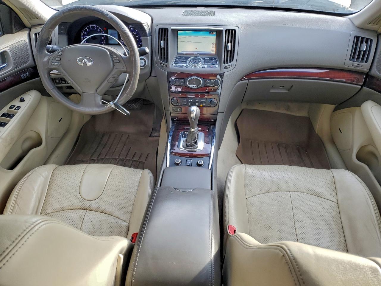 INFINITI G37 Image 12