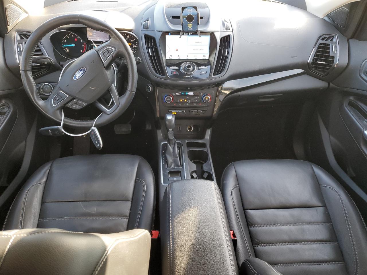 Ford Escape Titanium Image 9