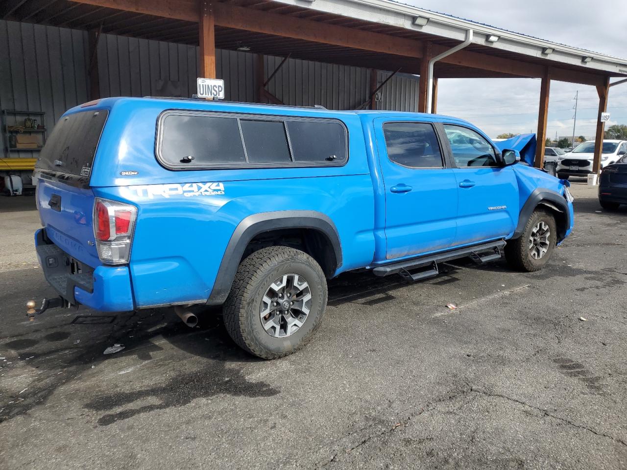Toyota Tacoma Double Cab Image 4
