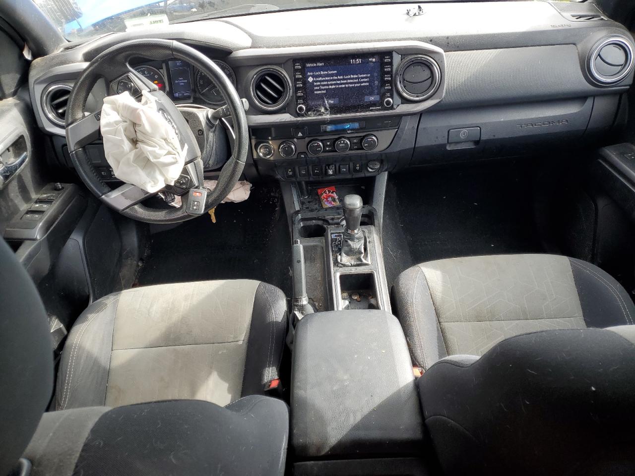 Toyota Tacoma Double Cab Image 12