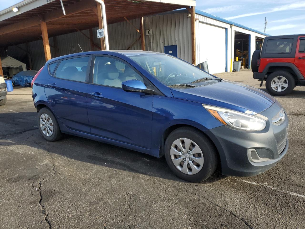 Hyundai ACCENT Se Image 4