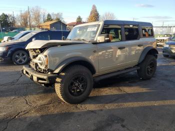  Salvage Ford Bronco