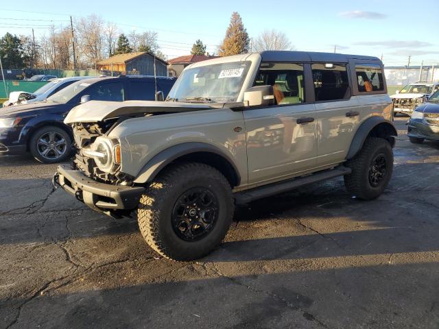  Salvage Ford Bronco
