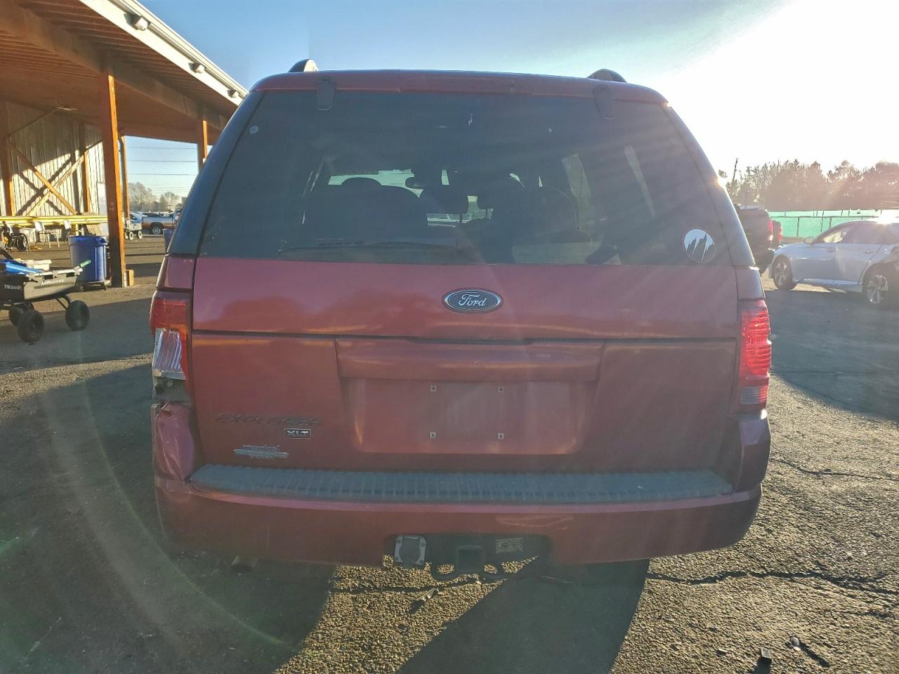 Ford Explorer Xlt Image 6