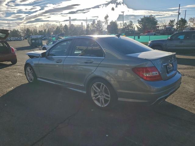 Mercedes-Benz C-Class 300 4matic Image 3