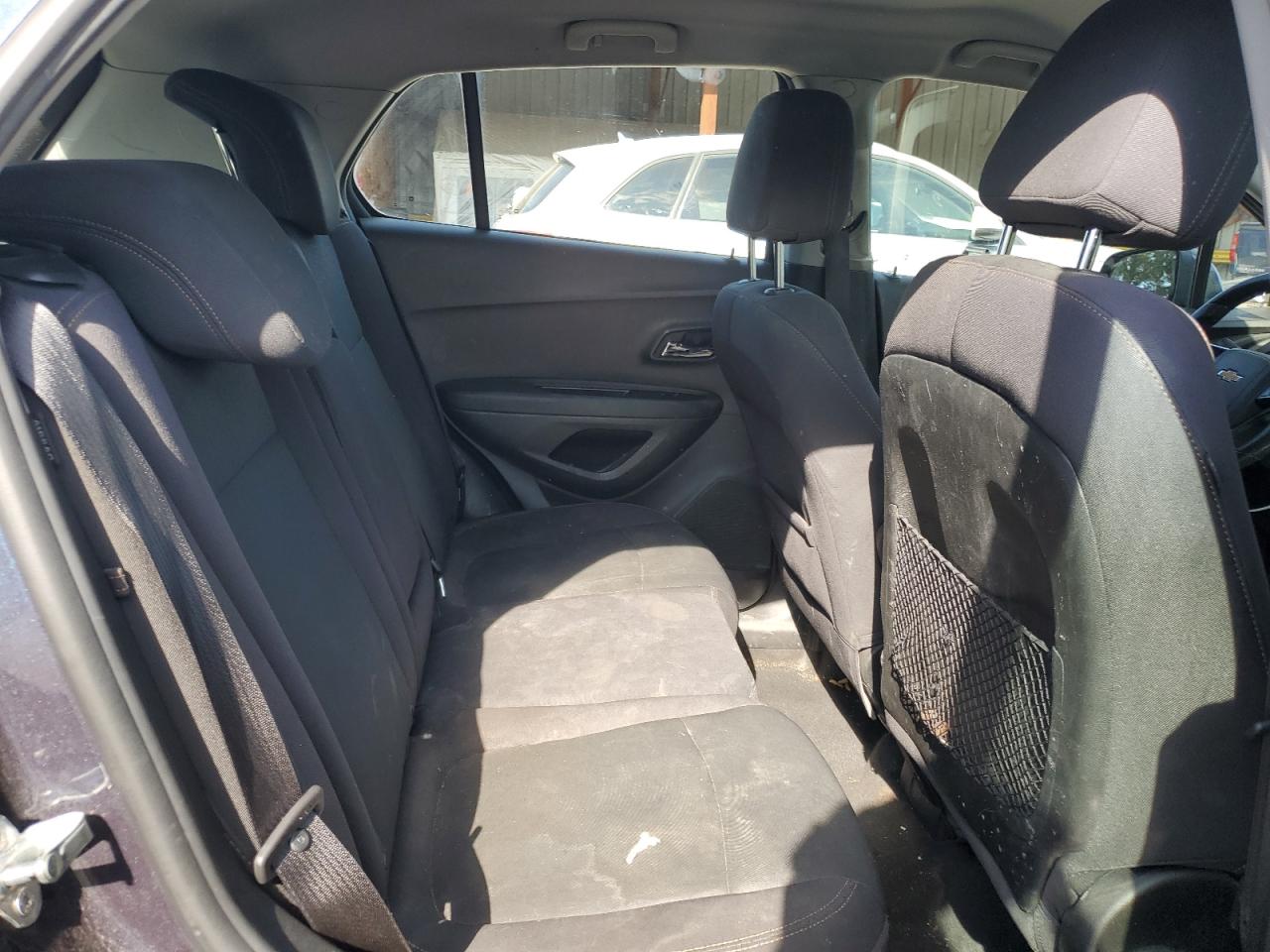 Chevrolet Trax Ls Image 3