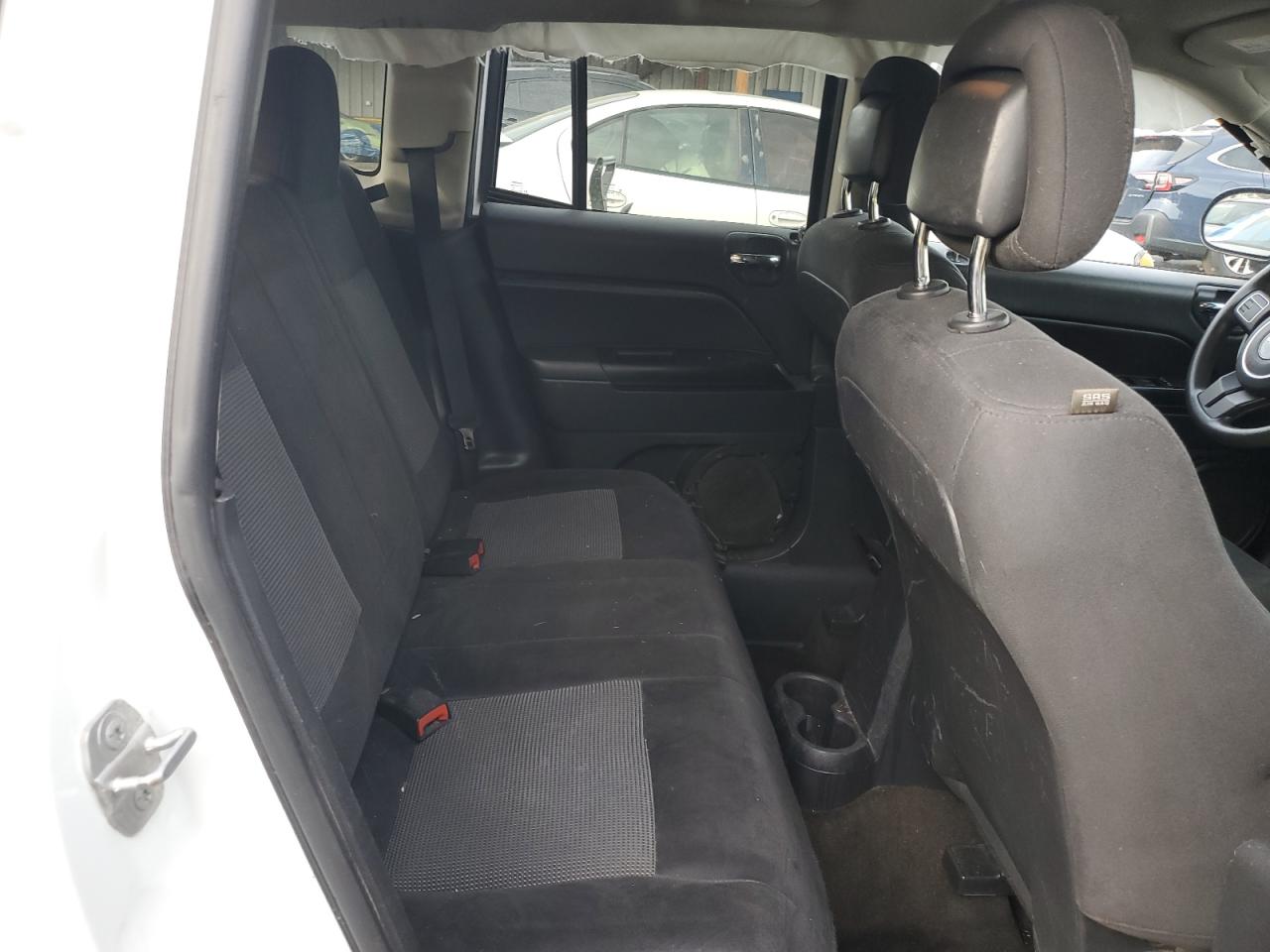 Jeep Compass Sport Image 9