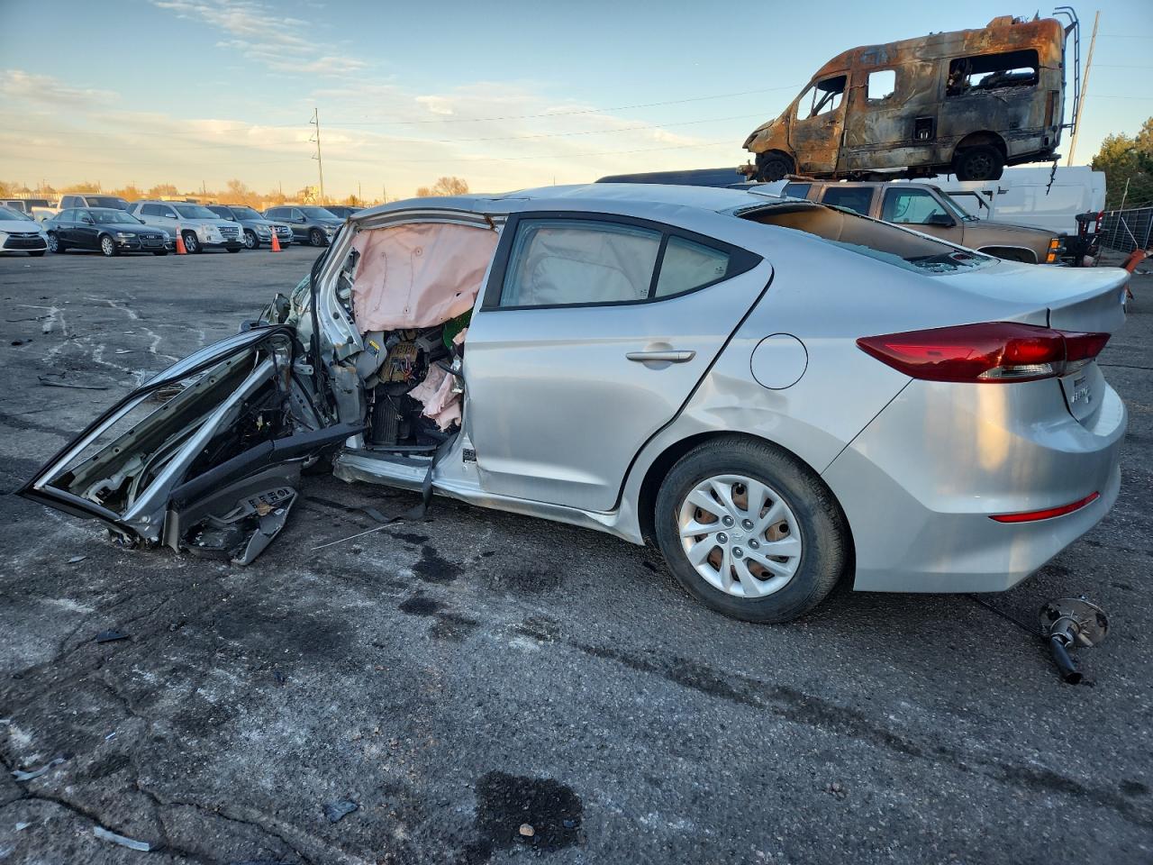 Hyundai ELANTRA Se Image 3