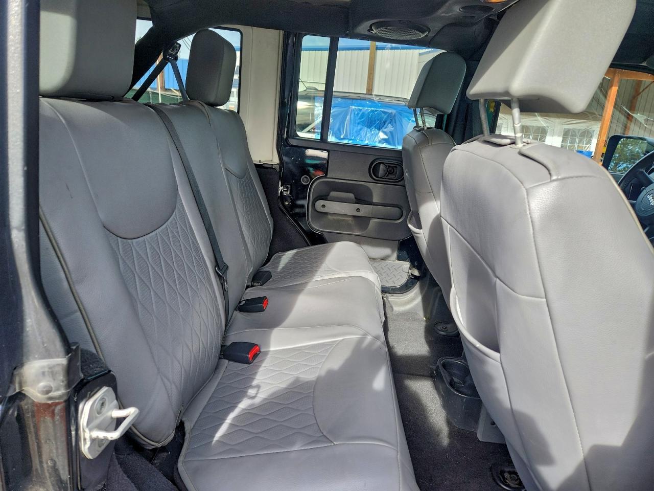 Jeep Wrangler Sport Image 6