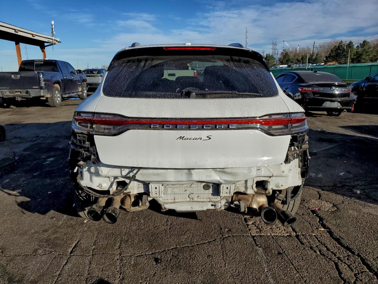 Porsche Macan S Image 12