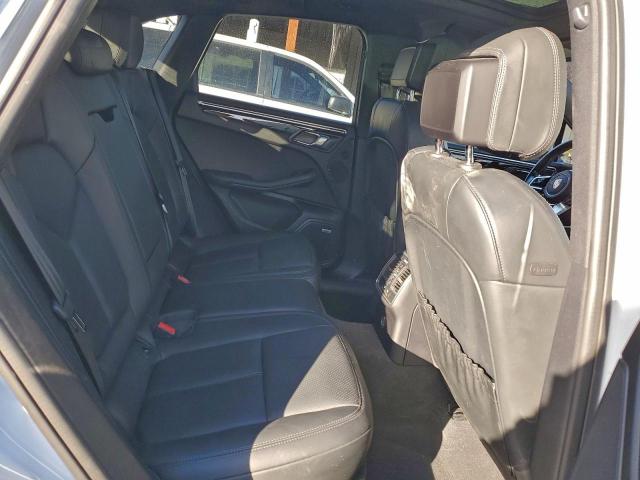 Porsche Macan S Image 9
