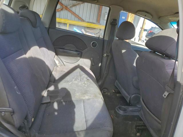 Chevrolet Aveo Base Image 11