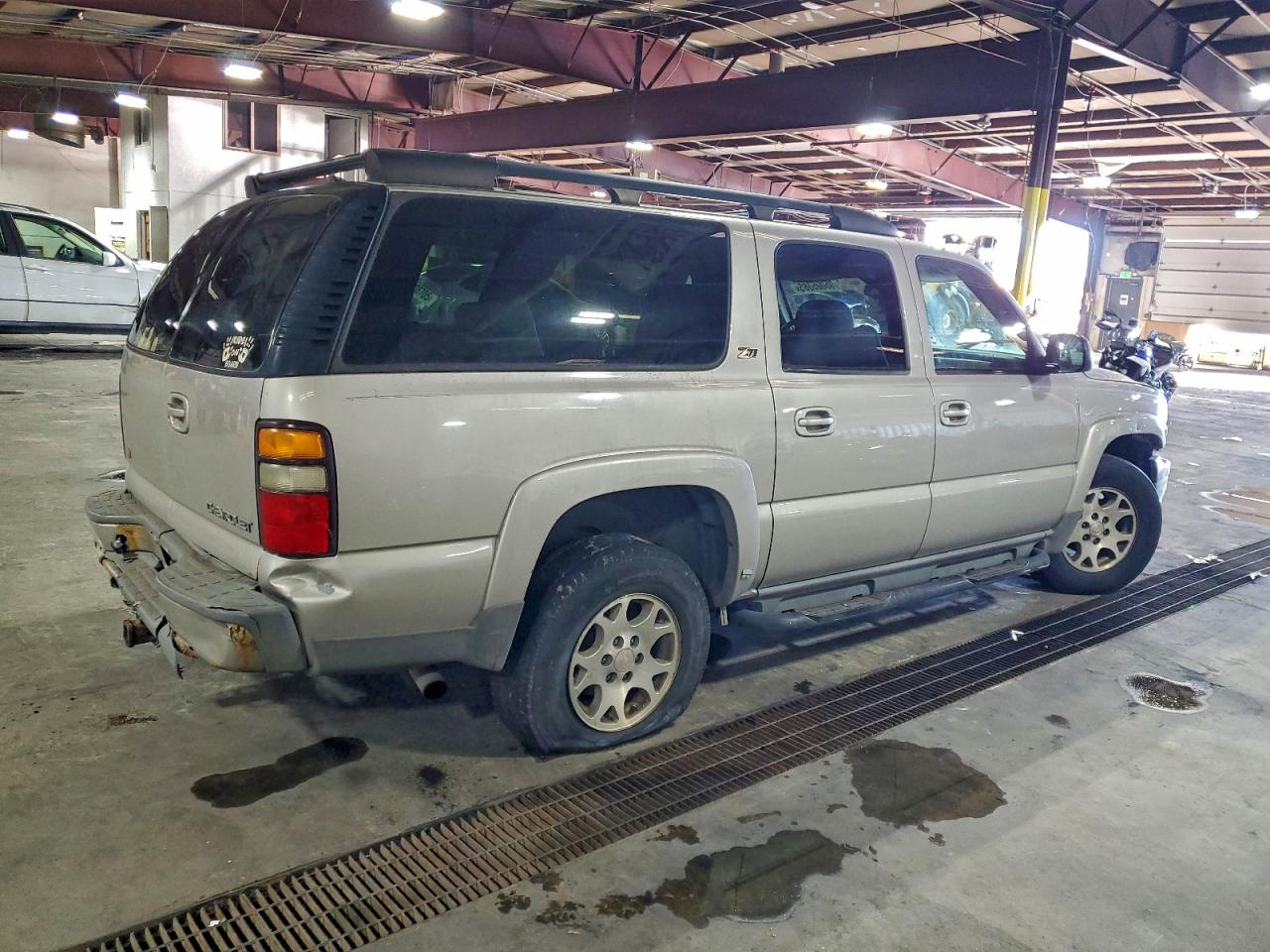 Chevrolet Suburban K1500 Image 9
