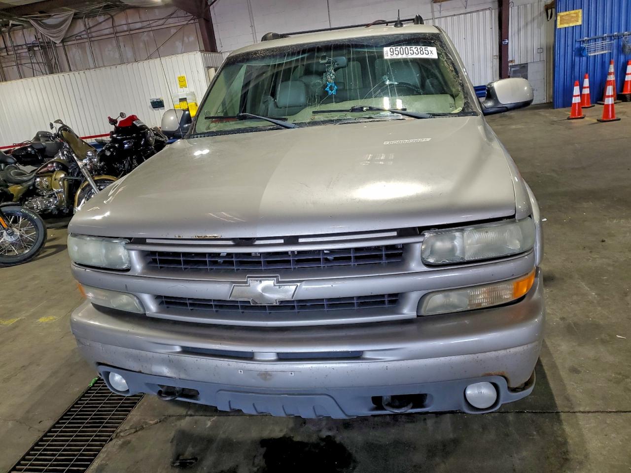 Chevrolet Suburban K1500 Image 8