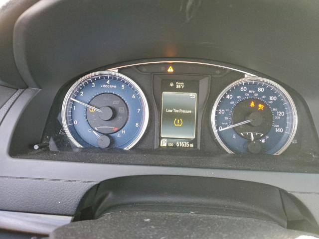 Toyota Camry Le Image 6