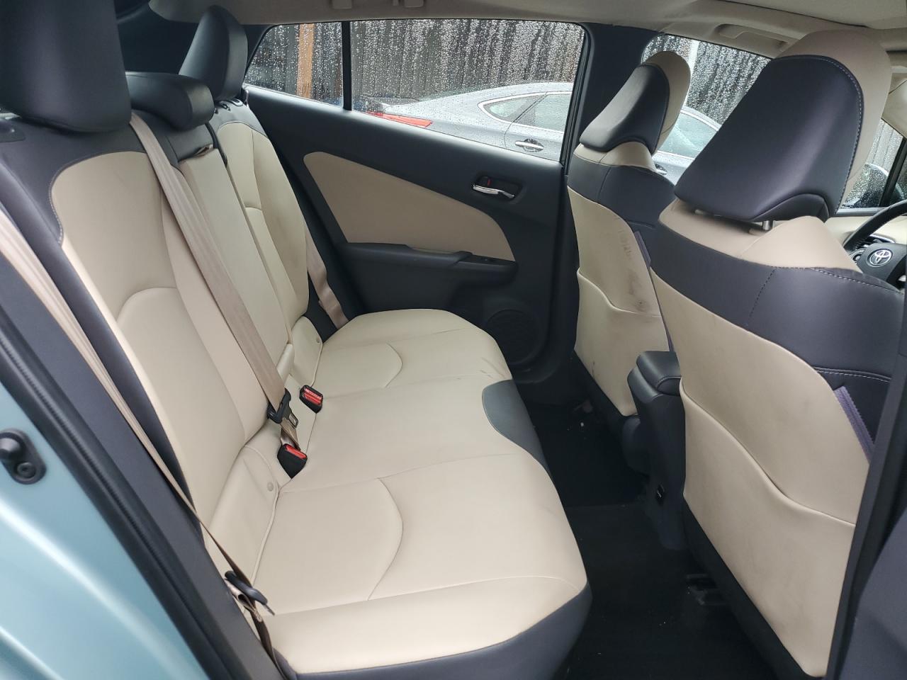 Toyota Prius Image 9