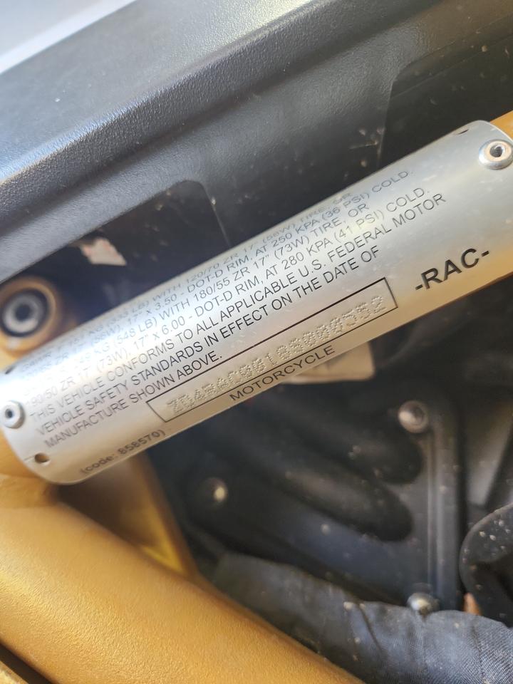 Aprilia Shiver Sl750 Image 2