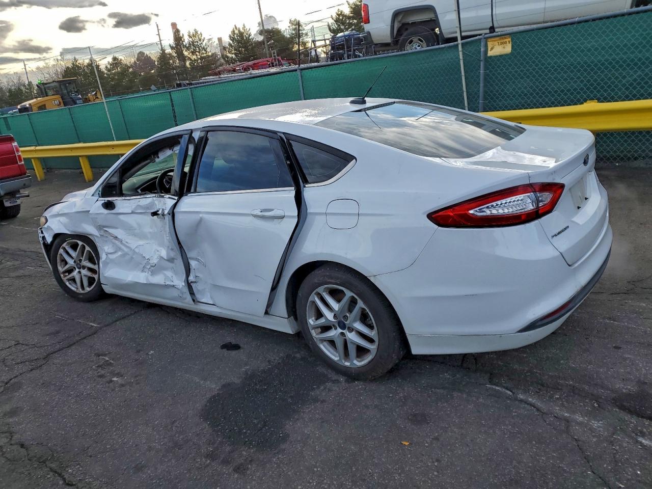 Ford Fusion Se Image 2