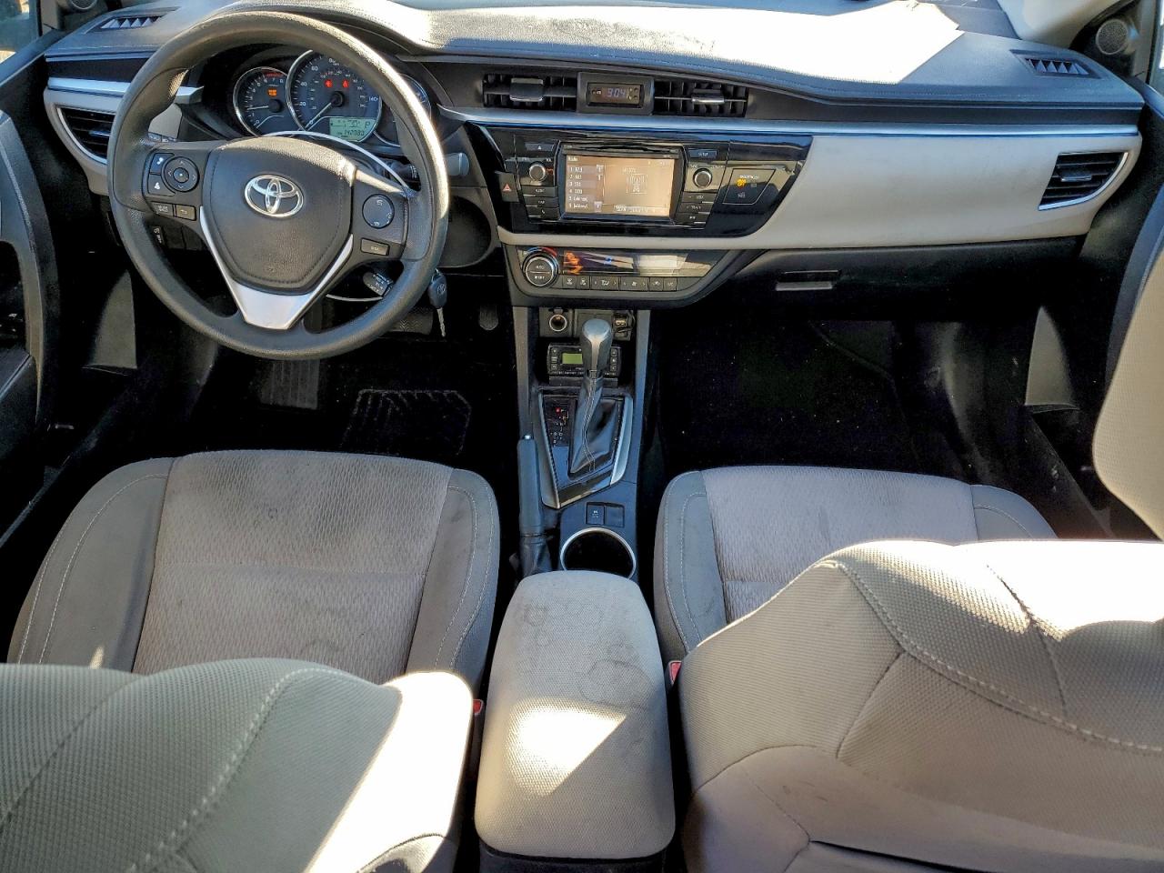 Toyota Corolla L Image 4