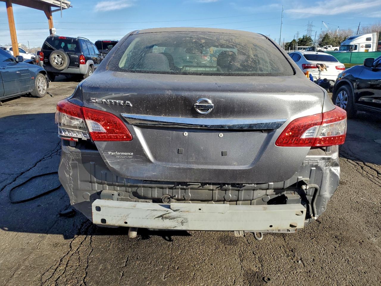 Nissan Sentra S Image 12