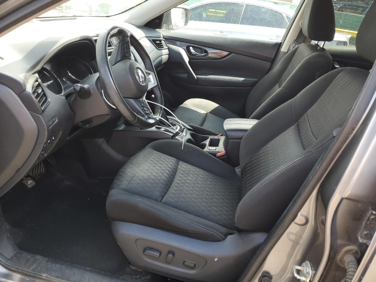 Nissan Rogue S Image 7