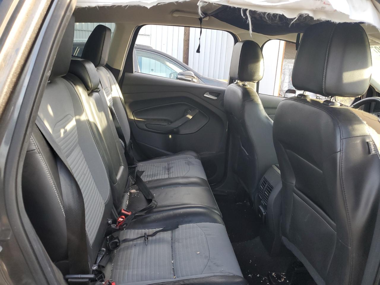 Ford Escape Titanium Image 11