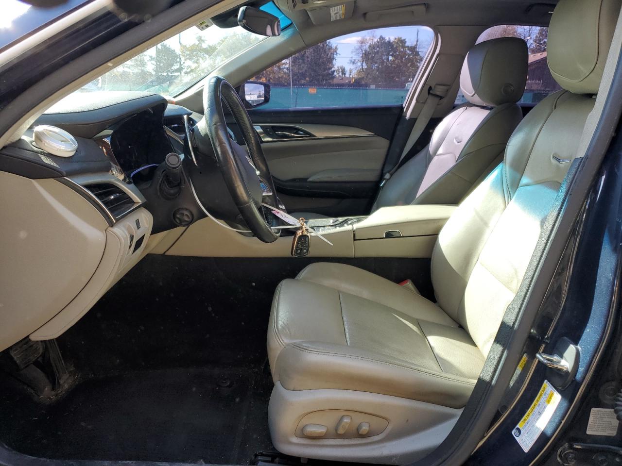 Cadillac CTS Luxury Image 6