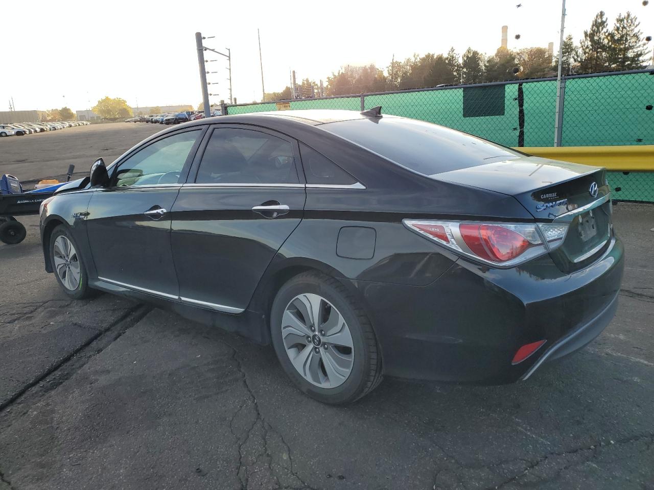 Hyundai SONATA Hybrid Image 7