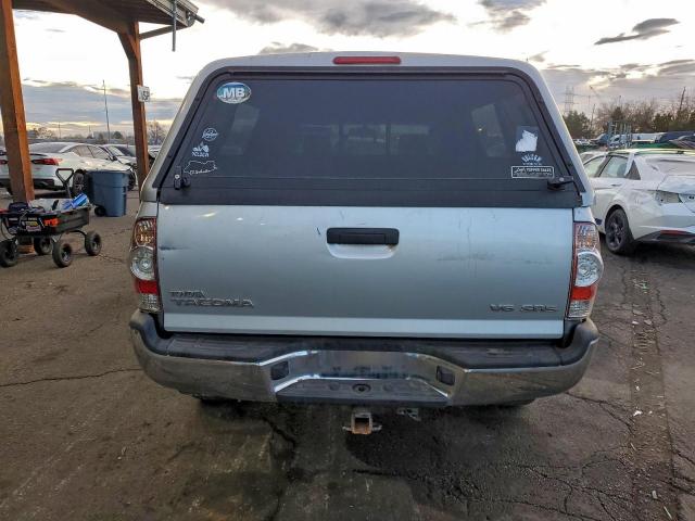 Toyota Tacoma Access Cab Image 12