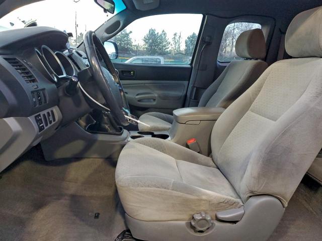 Toyota Tacoma Access Cab Image 4