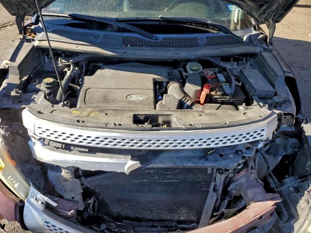 Ford Explorer Xlt Image 10