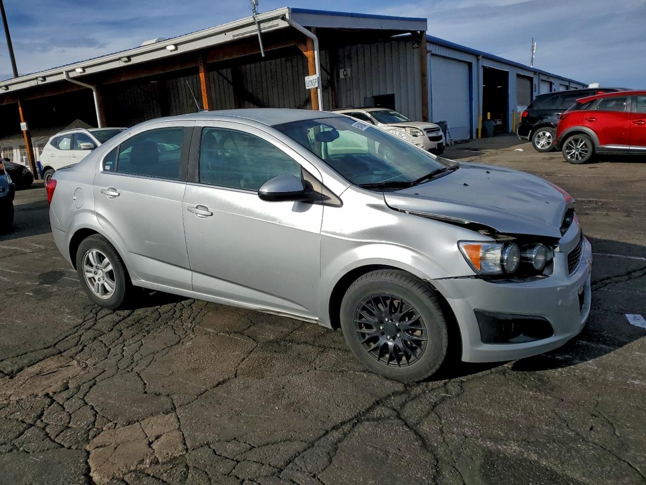 Chevrolet Sonic Lt Image 6