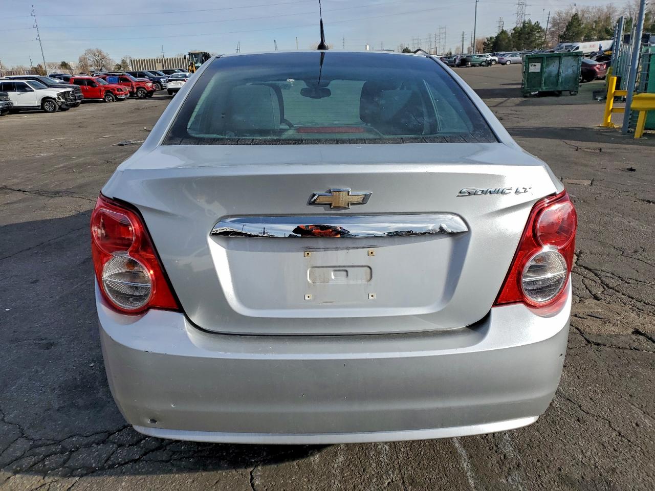 Chevrolet Sonic Lt Image 8