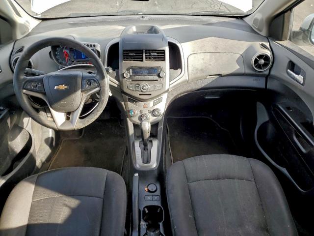 Chevrolet Sonic Lt Image 10
