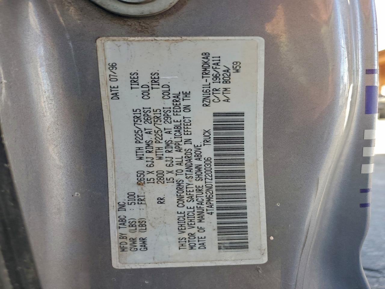 Toyota Tacoma Image 9