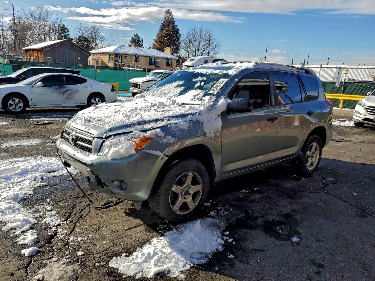 Toyota RAV4 Image 1