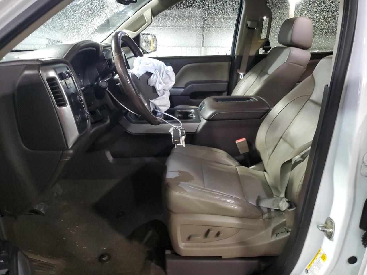 Chevrolet Silverado K1500 Ltz Image 4