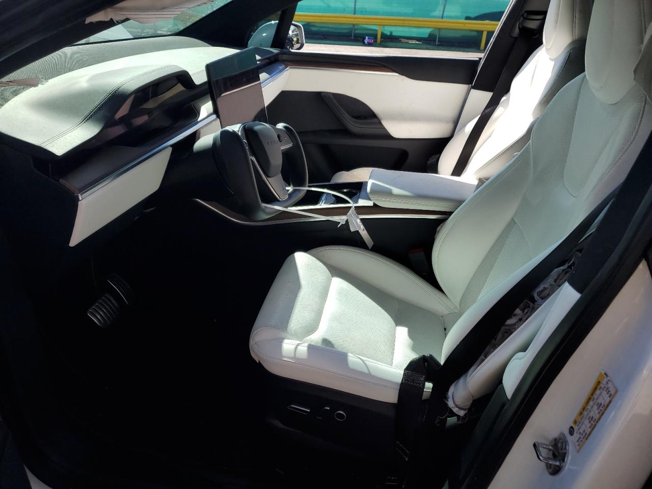 Tesla Model X Image 3