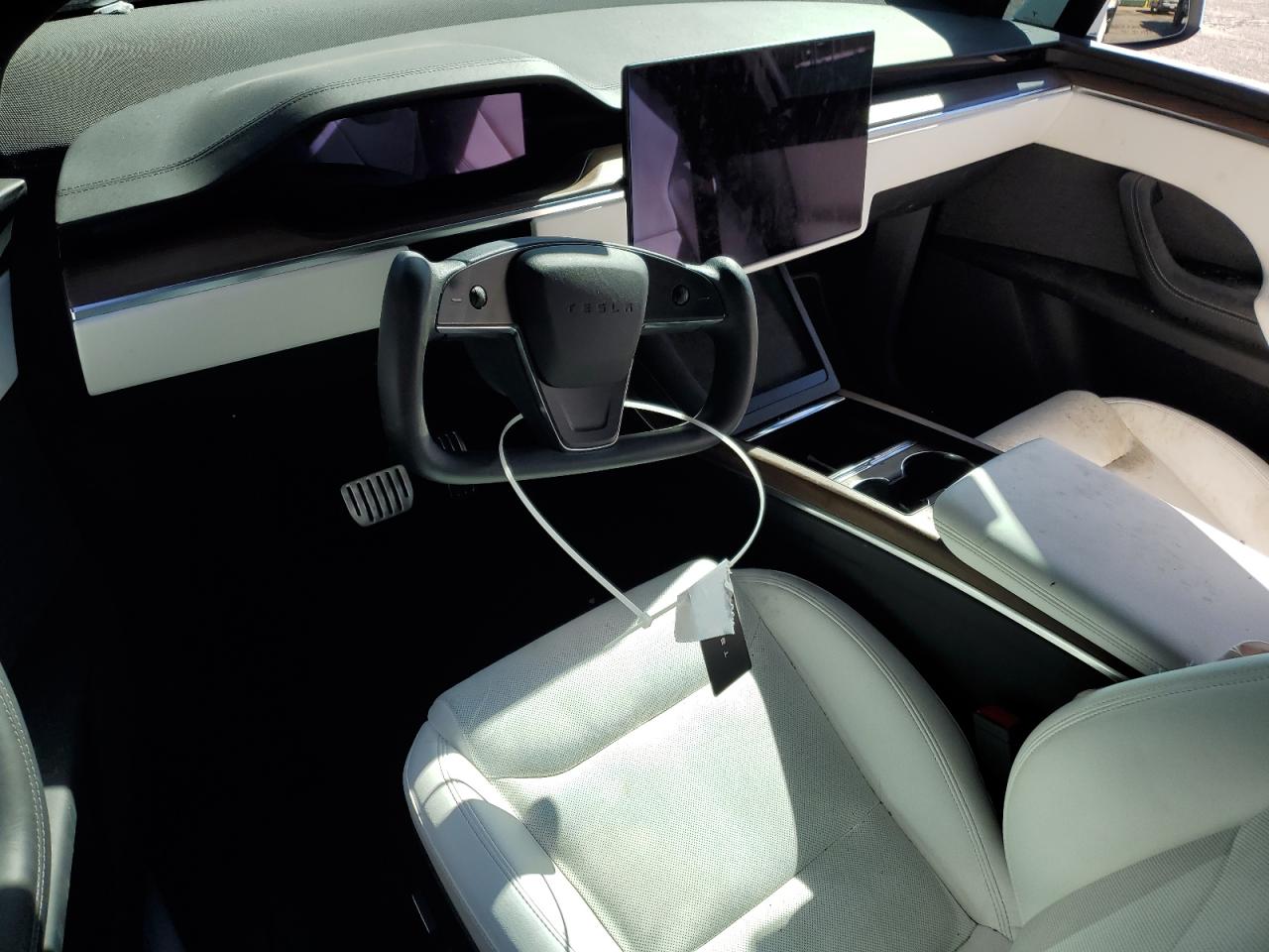 Tesla Model X Image 4