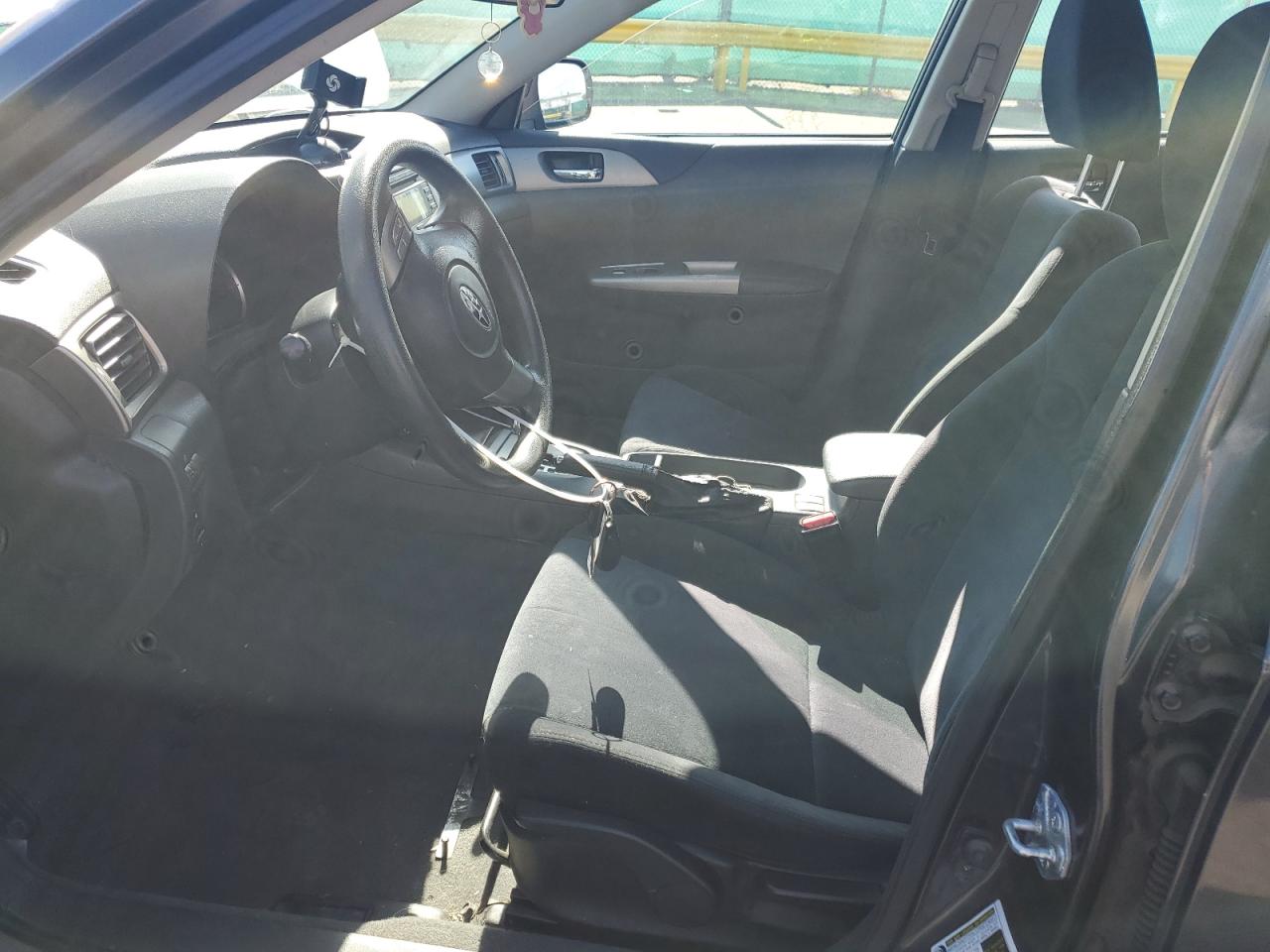 Subaru Impreza 2.5i Image 11