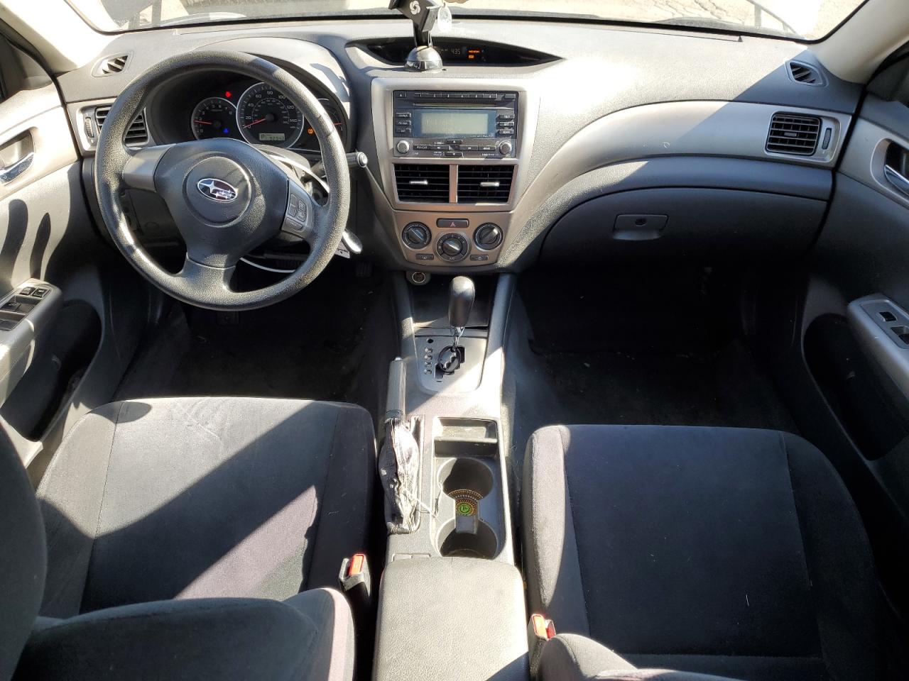 Subaru Impreza 2.5i Image 8