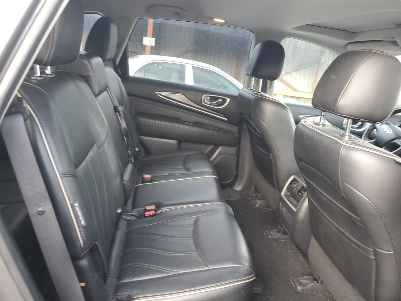 INFINITI Qx Image 11