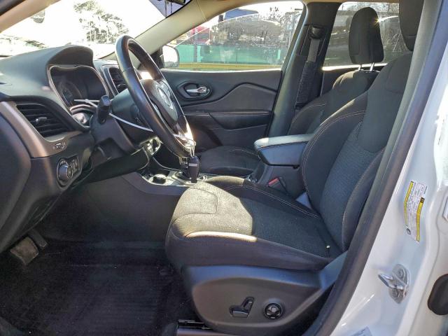 Jeep Grand Cherokee Latitude Image 4