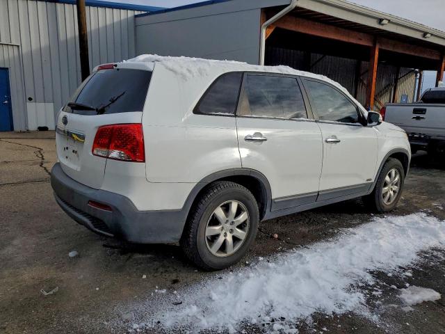 Kia Sorento Base Image 5