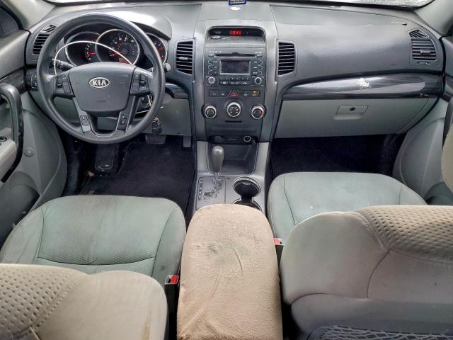 Kia Sorento Base Image 6