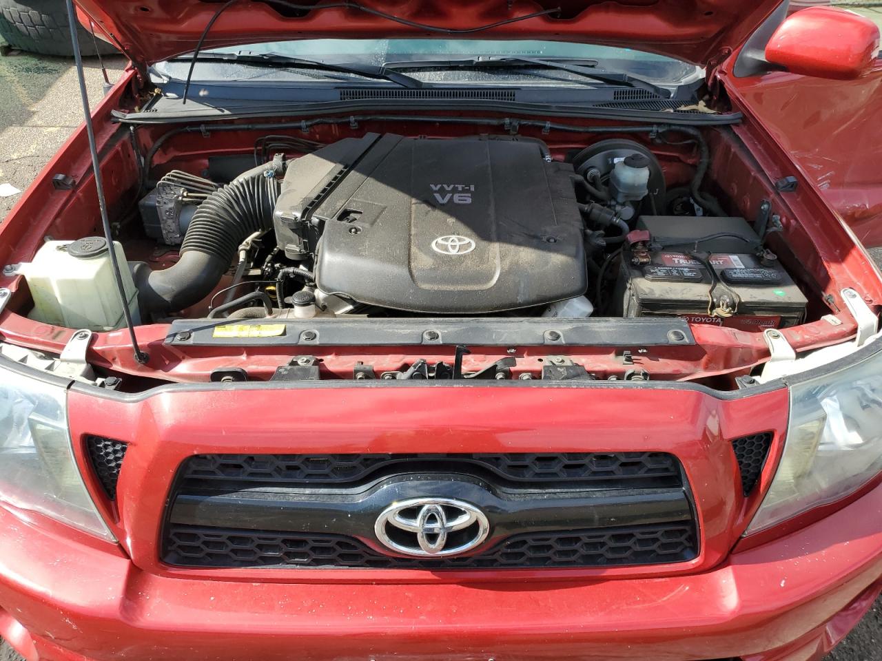 Toyota Tacoma Double Cab Image 12