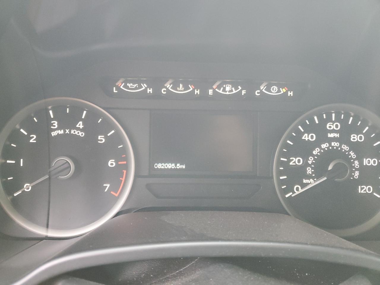 Ford F-150 Supercrew Image 6