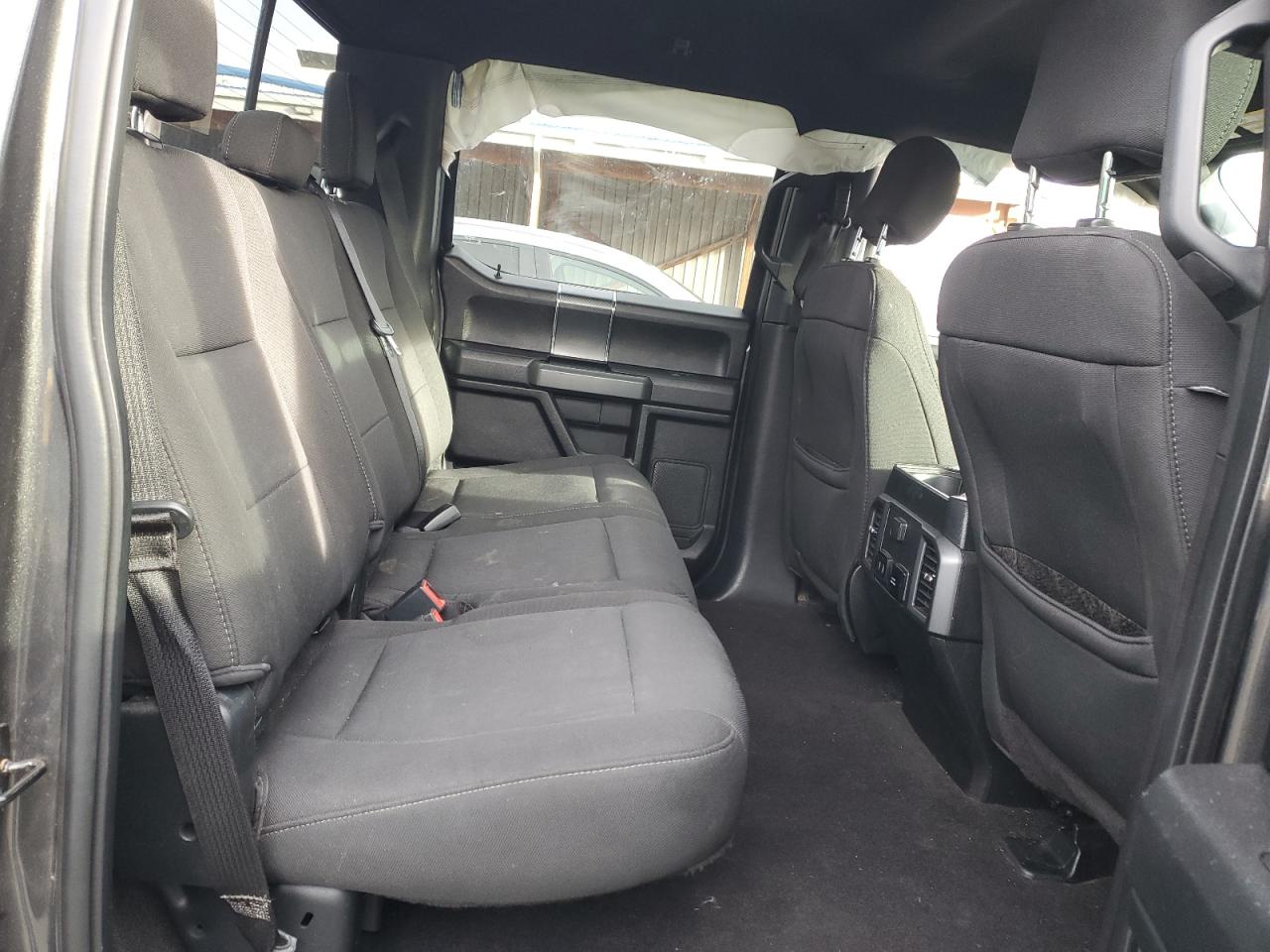 Ford F-150 Supercrew Image 5