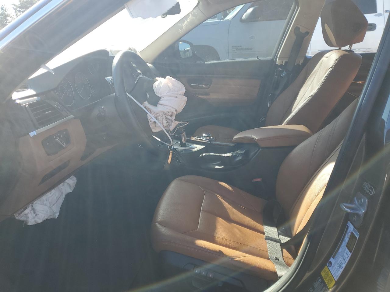 BMW 3 Series Xi Image 11