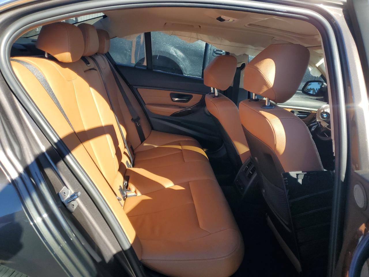 BMW 3 Series Xi Image 10